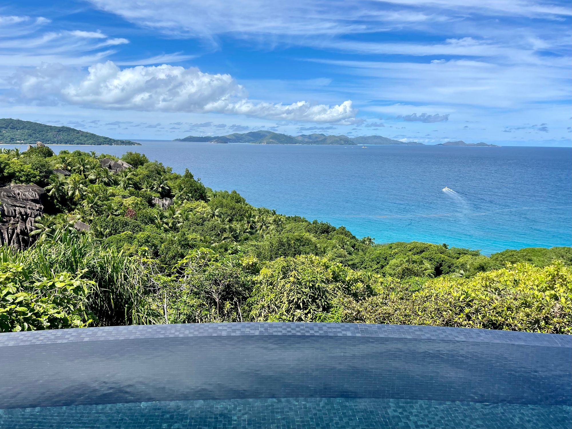 Six Senses Resort Seychelles - Review - Seascape Residence